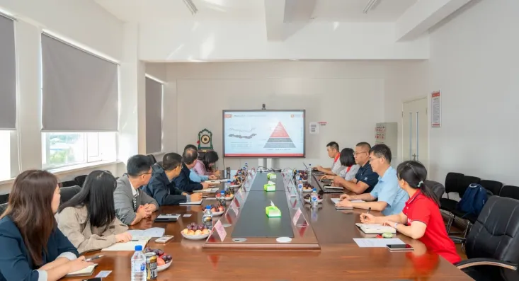 CNIPA delegation and ZYPEEK representatives during a discussion meeting